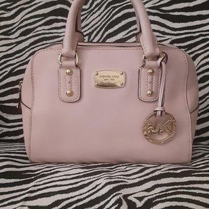 Pretty Pink Michael Kors Satchel Handbag with lots of Pockets!